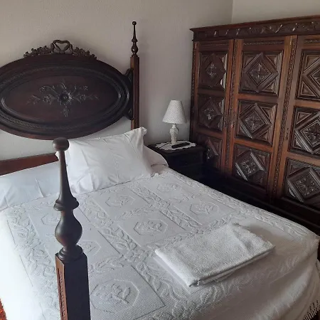 Residencia Maria Jose Guest house *